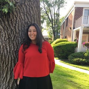 Meet your Posher, Atara